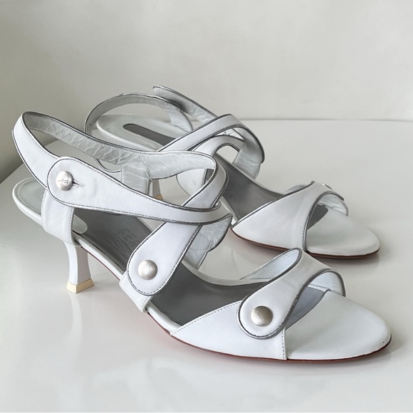 Salvatore Ferragamo White Leather Heeled Strappy Sandals Size 11 NWOT - Picture 1 of 16